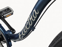 Велосипед Electra Cruiser Lux 3i Step Over Matte Indigo